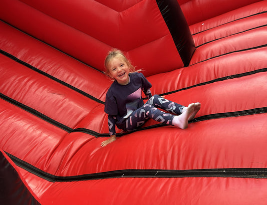 INFLATABLE PARTY